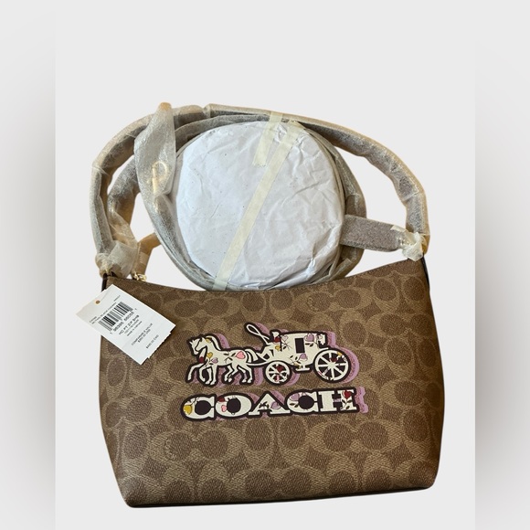 Coach CX588 Signature Canvas Shoulder Bag Horse & Carriage Print - Picture 2 of 13